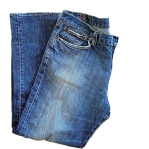 Lucky Brand Vintage Straight Size 36" Waist